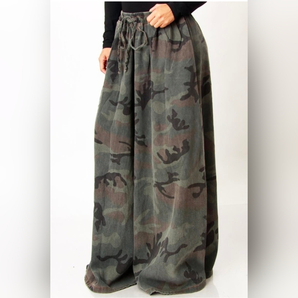 NEW!!! Camo High Waist Wide-Leg Pants - Picture 8 of 8